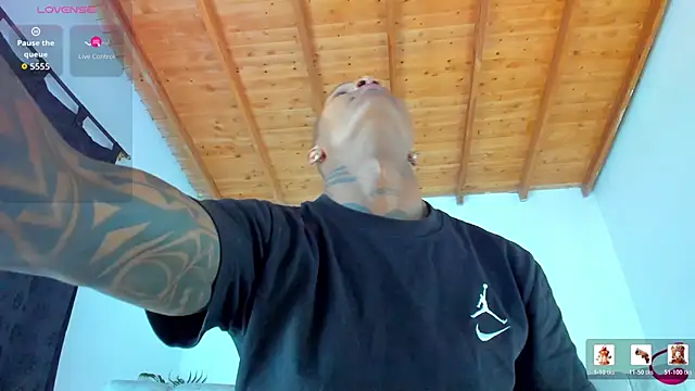 esteveen ortegas  online show from 04-12-26, 06:18