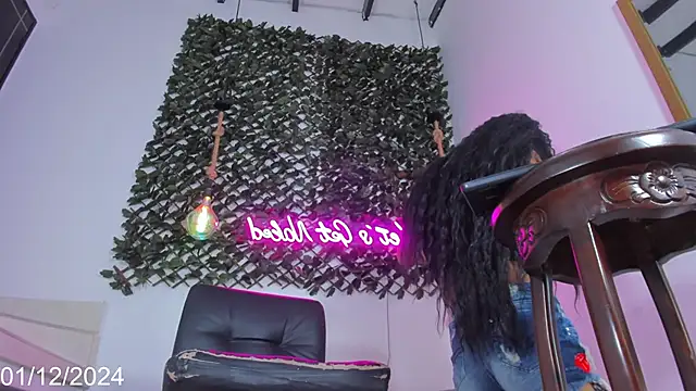 Brianna Stars online show from 12-01-24, 08:31