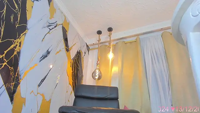 Brianna Stars online show from 12-14-24, 12:01