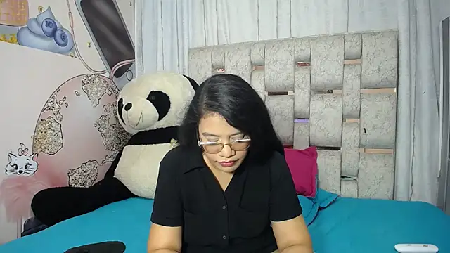 KEYRA-MILLER- online show from 11-18-25, 02:28