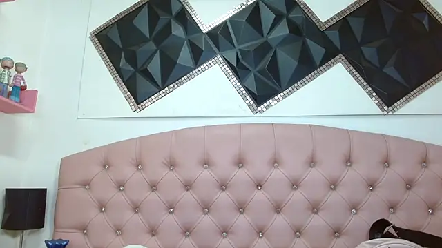 andrea safeira doll online show from 02-25-26, 12:09