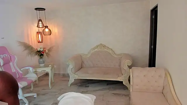 shantallknowless online show from 01-21-25, 12:29