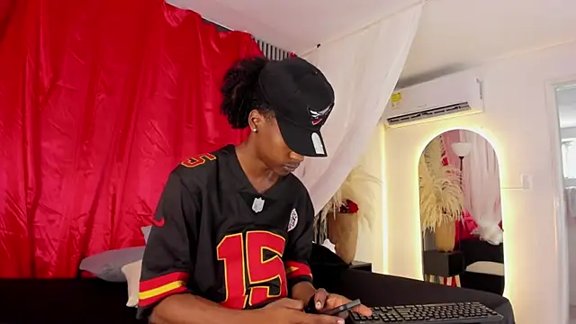 Snapshot of BRYXXXON1 chatting on 02-15-25, 01:38 BRYXXXON1 online show from 02-15-25, 01:38