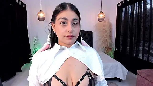 Snapshot of GabyRhodes chatting on 12-04-24, 07:45 GabyRhodes online show from 12-04-24, 07:45