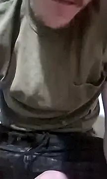 Snapshot of Dogz_n_daugthers chatting on 12-15-24, 09:09 Dogz n daugthers online show from 12-15-24, 09:09