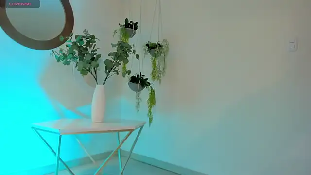 PaulinaSantos  online show from 03-18-25, 07:31