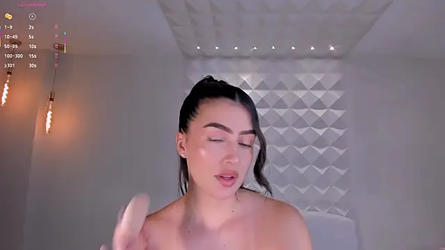 PaulinaSantos  online show from 03-23-26, 07:51