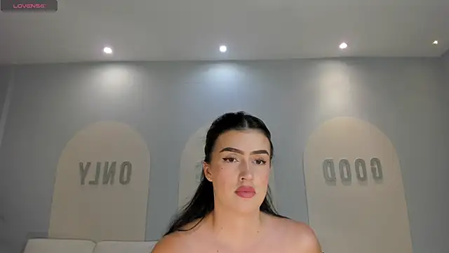 PaulinaSantos  online show from 04-22-26, 07:15