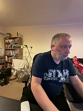Snapshot of LondonTeffy chatting on 01-03-25, 10:08 LondonTeffy online show from 01-03-25, 10:08