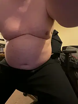 Snapshot of LondonTeffy chatting on 02-25-25, 10:39 LondonTeffy online show from 02-25-25, 10:39