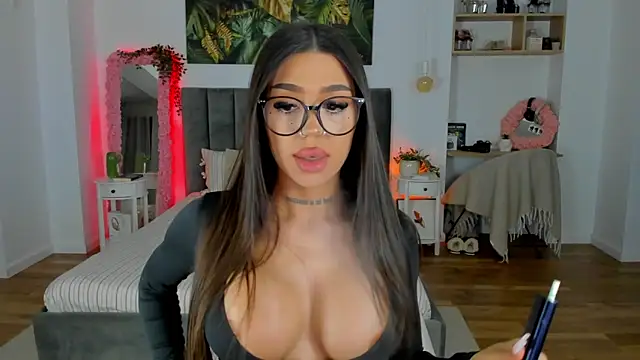 Snapshot of Fancy_Jenn chatting on 11-17-25, 08:25 Fancy Jenn online show from 11-17-25, 08:25