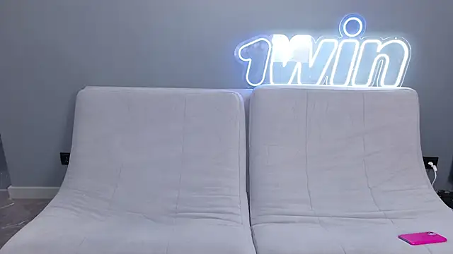 Ksenny online show from 01-01-25, 10:54