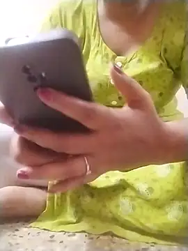 Tamilpriya46 online show from 09-15-25, 05:02