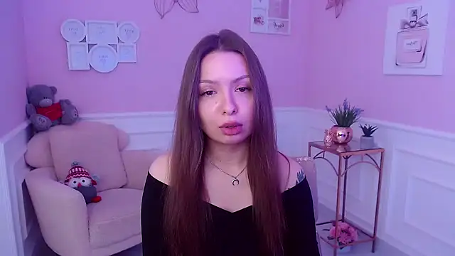 LucySkilar online show from 01-23-25, 11:26