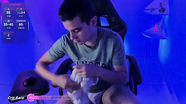 Maximo   online show from 10-30-25, 09:04