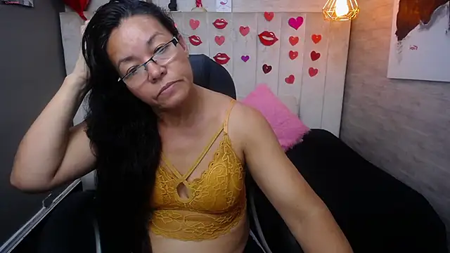 MaturePure online show from 03-12-25, 10:39