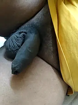 Snapshot of Brown_Munda047 chatting on 10-23-25, 10:19 Brown Munda047 online show from 10-23-25, 10:19