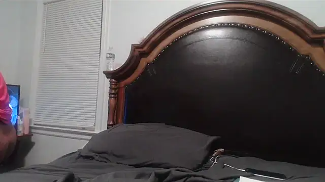 ebonyred online show from 09-18-25, 03:08