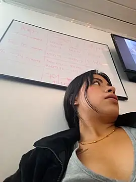 sylvana 19 online show from 09-11-25, 04:07