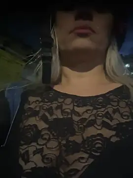 nicole valencia  online show from 03-08-25, 11:39