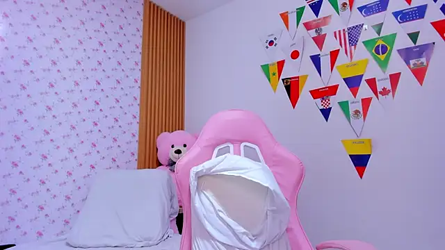 Soyqueen online show from 07-19-26, 02:15