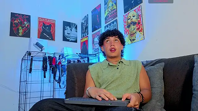 GaelOconner online show from 10-19-25, 01:28