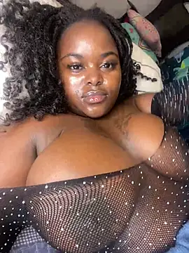 Snapshot of Honeycoco0211 chatting on 02-17-25, 05:21 Honeycoco0211 online show from 02-17-25, 05:21