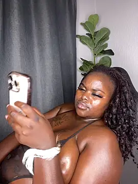 Snapshot of Honeycoco0211 chatting on 10-03-25, 08:06 Honeycoco0211 online show from 10-03-25, 08:06