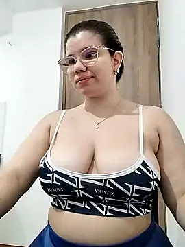 Danzel1105 online show from 02-05-25, 03:42