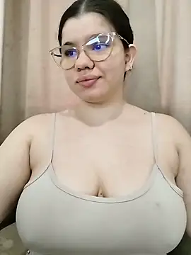 Snapshot of Danzel1105 chatting on 02-16-26, 01:29 Danzel1105 online show from 02-16-26, 01:29