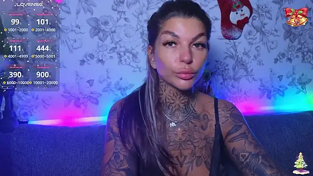 Snapshot of tattooedBabyy chatting on 12-15-24, 01:00 tattooedBabyy online show from 12-15-24, 01:00