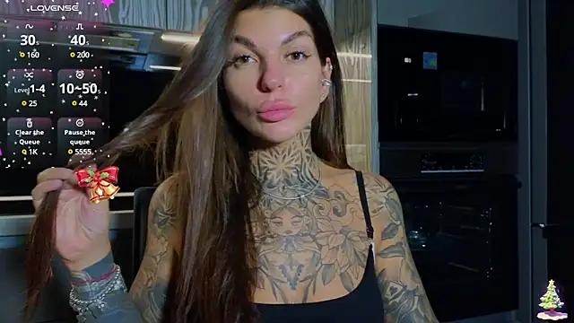 Snapshot of tattooedBabyy chatting on 01-10-25, 11:22 tattooedBabyy online show from 01-10-25, 11:22