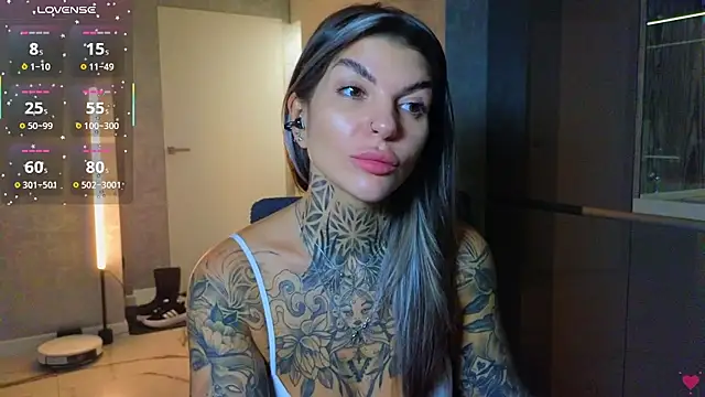 Snapshot of tattooedBabyy chatting on 03-21-25, 02:51 tattooedBabyy online show from 03-21-25, 02:51