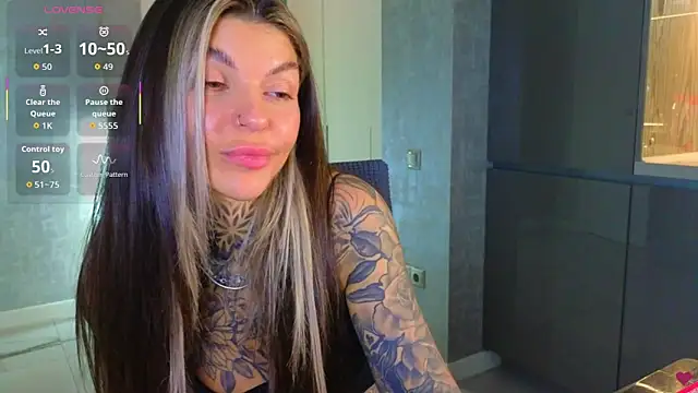 Snapshot of tattooedBabyy chatting on 09-20-25, 07:20 tattooedBabyy online show from 09-20-25, 07:20