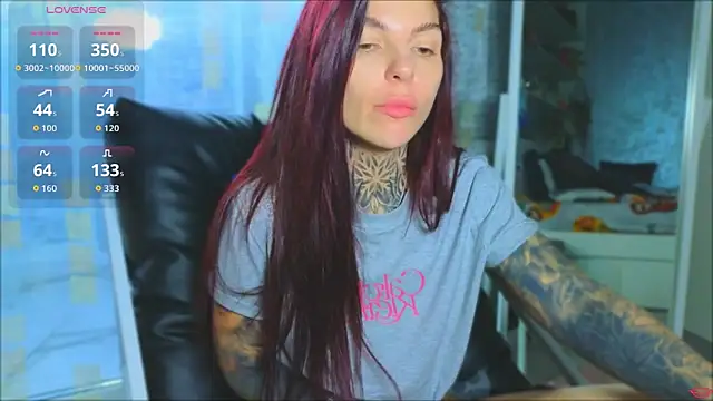 Snapshot of tattooedBabyy chatting on 05-14-26, 09:27 tattooedBabyy online show from 05-14-26, 09:27