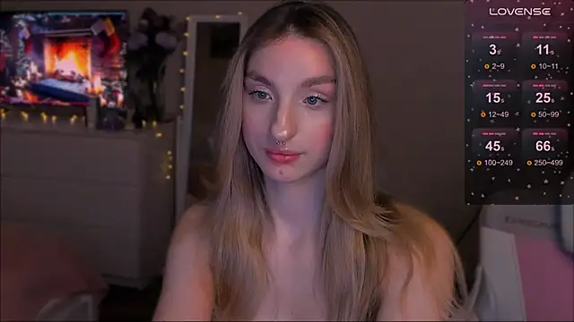 Snapshot of Lexy_kiky chatting on 12-27-24, 09:54 Lexy kiky online show from 12-27-24, 09:54
