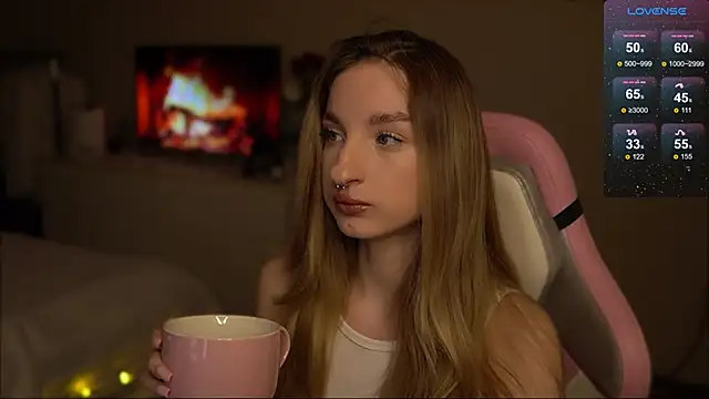 Snapshot of Lexy_kiky chatting on 03-09-25, 10:08 Lexy kiky online show from 03-09-25, 10:08