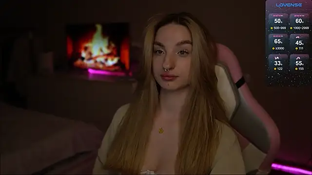 Snapshot of Lexy_kiky chatting on 03-23-25, 12:15 Lexy kiky online show from 03-23-25, 12:15