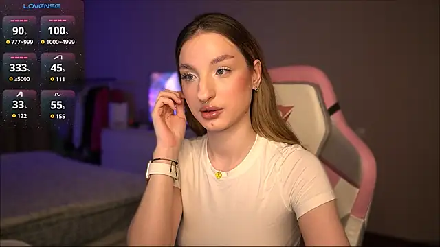 Snapshot of Lexy_kiky chatting on 10-14-25, 10:43 Lexy kiky online show from 10-14-25, 10:43