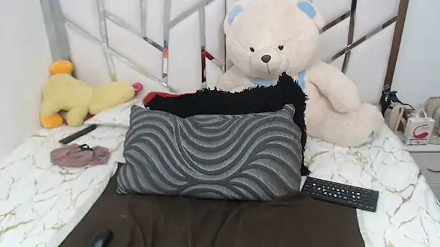 celestesouzalatin online show from 06-14-26, 02:24