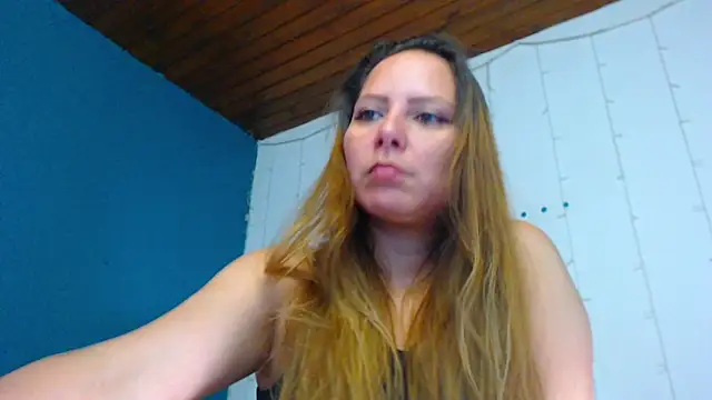 Snapshot of camila_delarosa chatting on 01-13-25, 03:58 camila delarosa online show from 01-13-25, 03:58