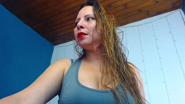 Snapshot of camila_delarosa chatting on 02-06-25, 12:59 camila delarosa online show from 02-06-25, 12:59