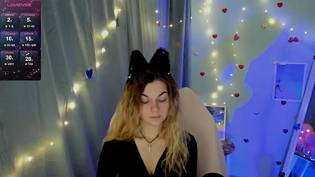 Sweet me  online show from 02-16-25, 07:15