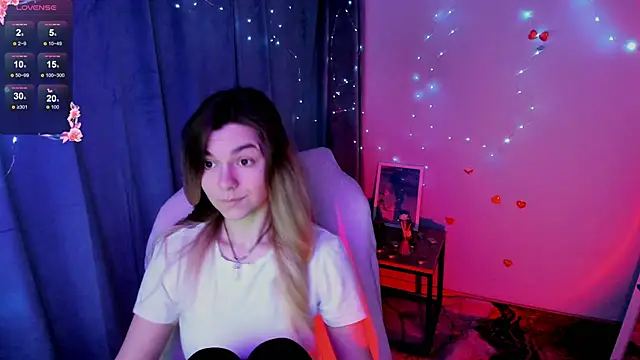 Sweet me  online show from 04-19-26, 05:40