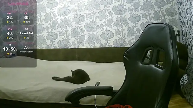 Snapshot of Sabrina_Poison chatting on 12-14-24, 04:01 Sabrina Poison online show from 12-14-24, 04:01