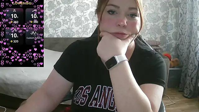 Snapshot of Sabrina_Poison chatting on 09-15-25, 08:03 Sabrina Poison online show from 09-15-25, 08:03