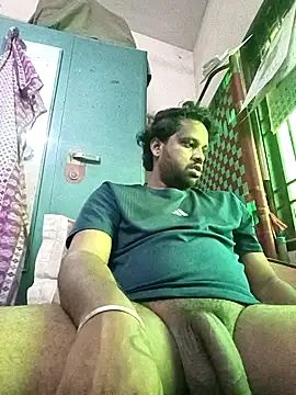 Snapshot of Dinesh2151@xh chatting on 04-27-26, 04:21 Dinesh2151xh online show from 04-27-26, 04:21