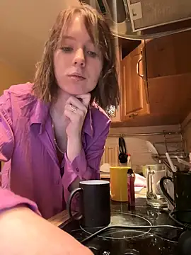 Snapshot of Crayzy_Luv chatting on 01-27-25, 11:00 Crayzy Luv online show from 01-27-25, 11:00