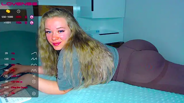 kitti kaattt online show from 09-20-25, 05:08