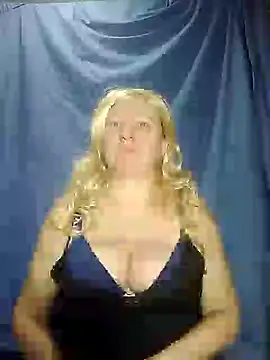 FameLara online show from 01-21-25, 11:13